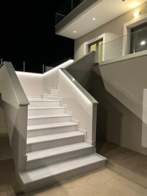 Villa Maria Eirini Lechaio Extérieur photo